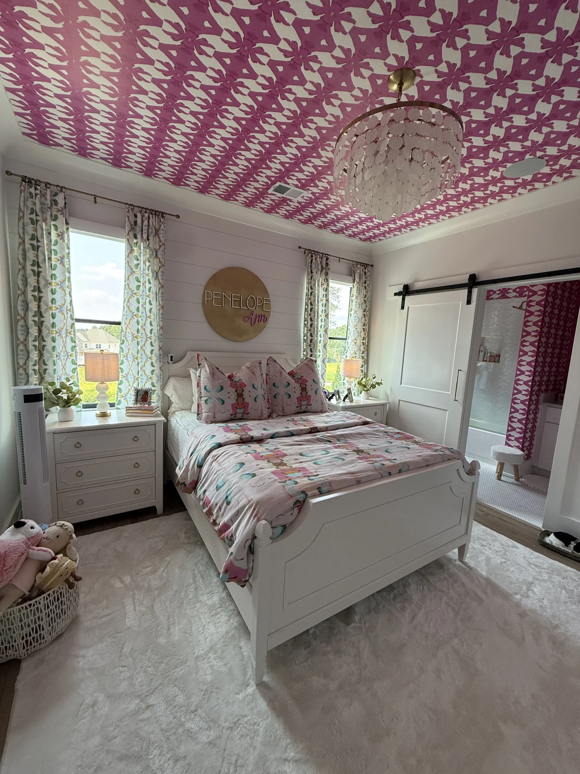 Laura Park Wallpaper & Bedding in Penelopes Room